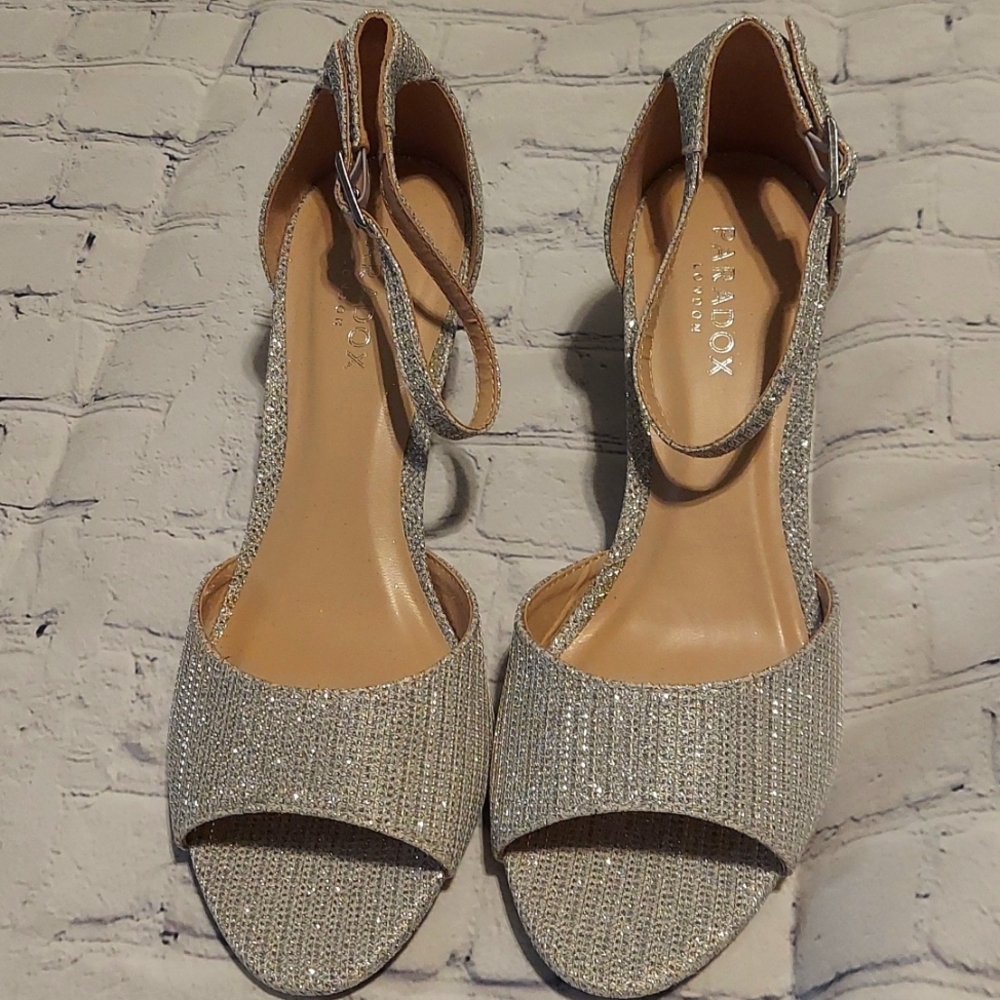 Sz7 Paradox London Silver Glitter Pumps NIB